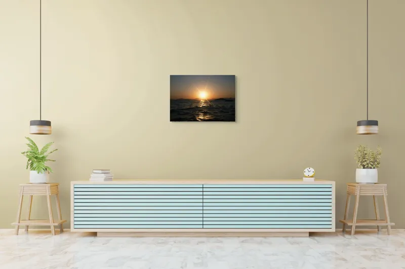 Tablou Canvas, "Apus liniștit peste oceanul îndepărtat", Soare, Apus, Ocean, Valuri, Siluetă, Lumină, Cer, Reflexii, Liniște, Peisaj, 70 x 50 cm – poza 7
