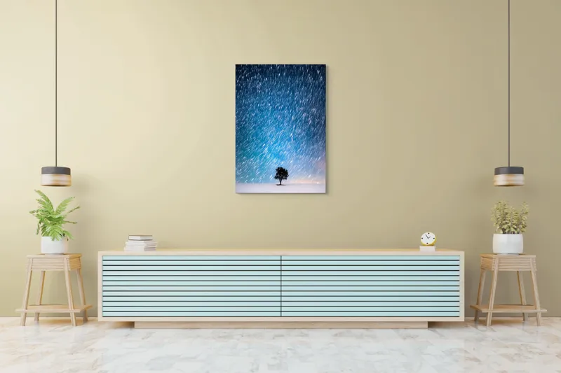 Tablou Canvas, "Steaua nordului peste copacul singuratic", Stele, Cădere, Noapte, Solitudine, Peisaj, Magie, Cer., 70 x 100 cm – poza 5