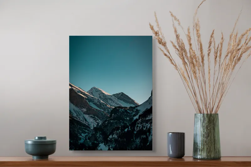 Tablou Canvas, "Măreția munților în lumina serii", Creste, Albastre, Inalte, Majestuoase, Impunatoare, Senine, Recifate, Spectaculoase, 39 x 54 cm – poza 3