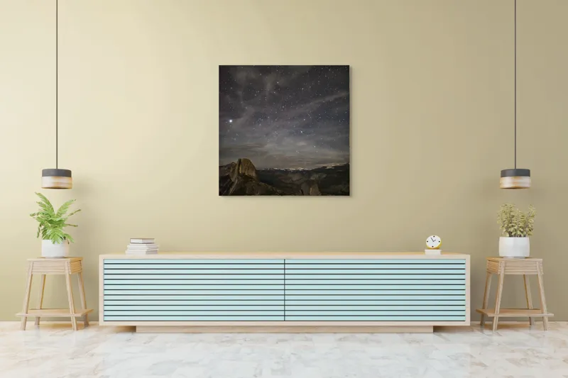 Tablou Canvas, "Cerul înstelat deasupra munților Yosemite", Stele, Cer, Munte, Noapte, Natură, Pădure, Frumusețe, Tranquilitate, 100 x 100 cm – poza 5