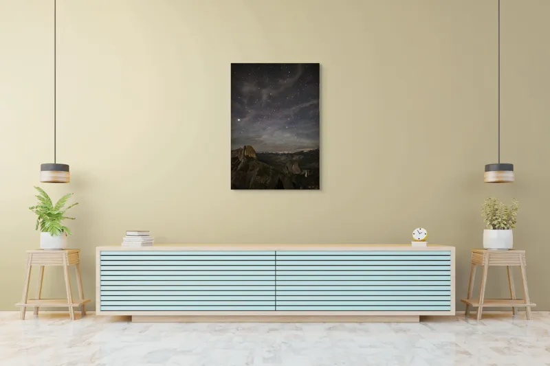 Tablou Canvas, "Cerul înstelat deasupra munților Yosemite", Stele, Cer, Munte, Noapte, Natură, Pădure, Frumusețe, Tranquilitate, 70 x 100 cm – poza 5
