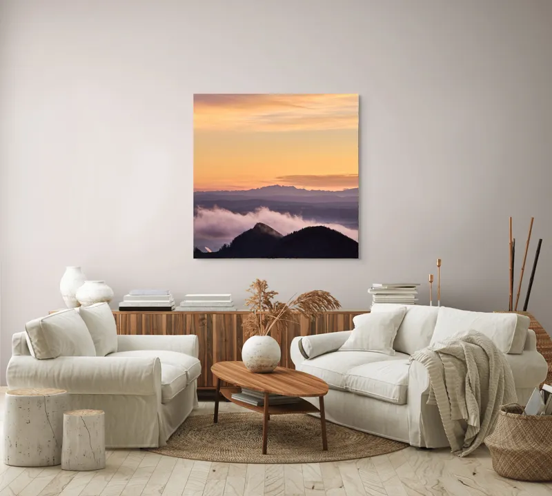 Tablou Canvas, "Cer senin la asfințit peste munți", Cer, Nori, Munți, Apus, Lumină, Peisaj, Siluetă, Calm, Natură, Vedere., 100 x 100 cm – poza 3