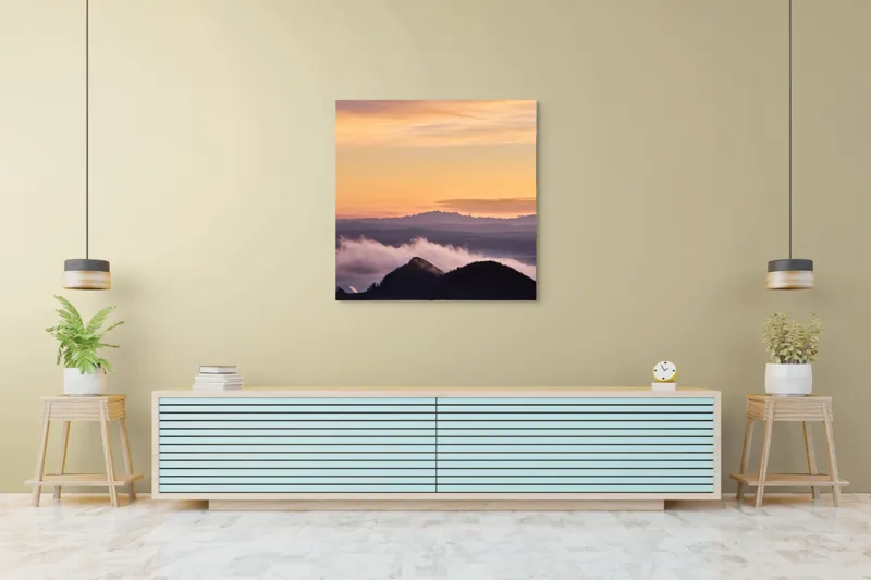 Tablou Canvas, "Cer senin la asfințit peste munți", Cer, Nori, Munți, Apus, Lumină, Peisaj, Siluetă, Calm, Natură, Vedere., 100 x 100 cm – poza 5