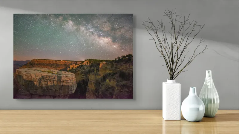 Tablou Canvas, "Calea Lactee peste Marele Canion", Stele, Cer, Canion, Noapte, Fascinație, Natură, Mister, Grandios, Frumusețe, 70 x 50 cm – poza 3
