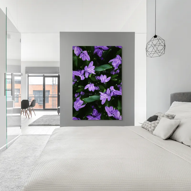 Tablou Canvas, "Splendoarea purpurie a primăverii", Flori, Violete, Petale, Natură, Verdeață, Frumusețe, Delicatețe, Prospețime, Primăvară, Eleganță, 100 x 150 cm – poza 5