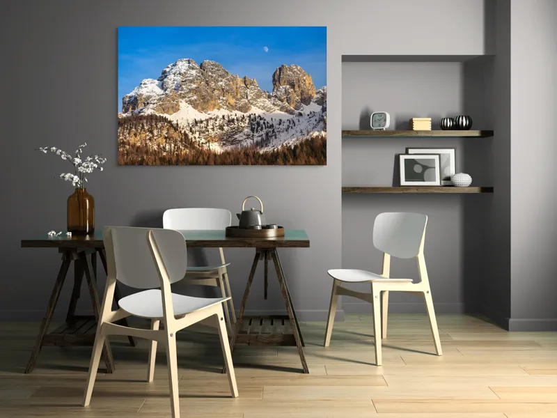 Tablou Canvas, "Luna se ridică peste munți", Munți, Zăpadă, Pădure, Cer, Lună, Stânci, 150 x 100 cm – poza 5