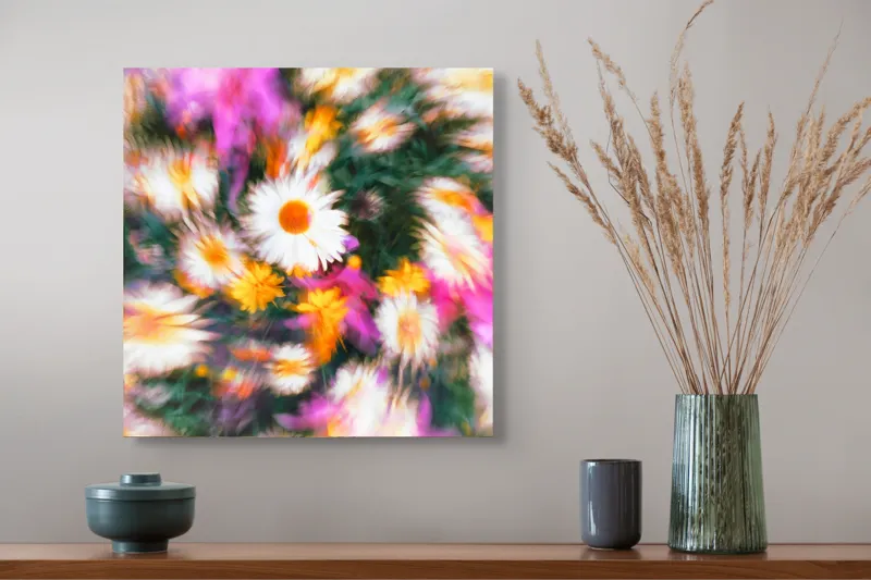 Tablou Canvas, "Vârtej floral într-o vară colorată", Flori, Culori, Dinamism, Energie, Vioiciune, Natură, Petale, Vârtej, Primăvară, Strălucire, 50 x 50 cm – poza 4