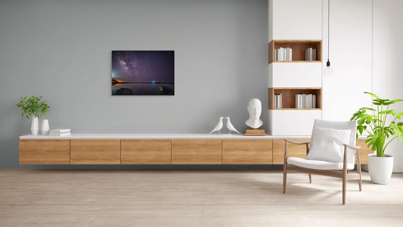 Tablou Canvas, "Calea Lactee deasupra oceanului liniștit", Stele, Reflecție, Cer, Noapte, Lumină, Ocean, Roci, Orizont, 100 x 70 cm – poza 6