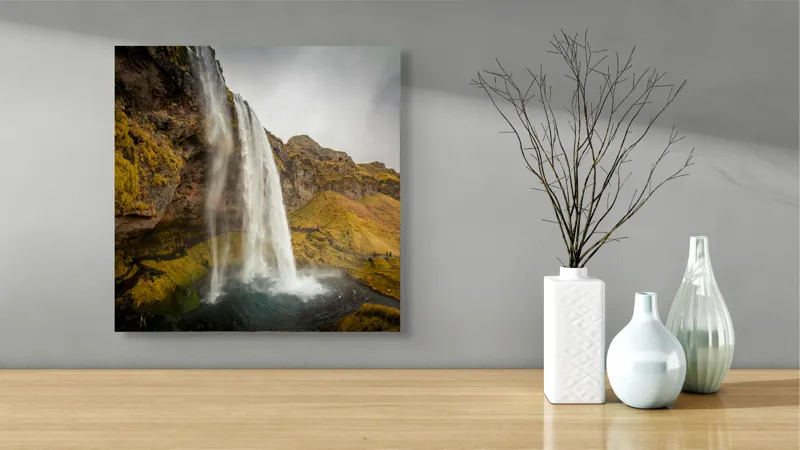 Tablou Canvas, "Cascada tainică din munții verzi", Cascadă, Apă, Roci, Mușchi, Cer, Natură, Inalt., 50 x 50 cm – poza 3