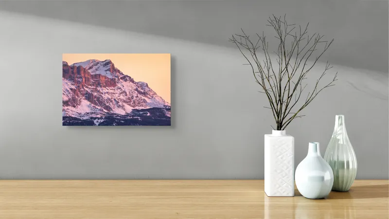 Tablou Canvas, "Aurora peste munții îmbrăcați în zăpadă", Măreție, Strălucire, Răsărit, Vârfuri, Zăpadă, Pădure, Tranquilitate, Grație, 39 x 26 cm – poza 8
