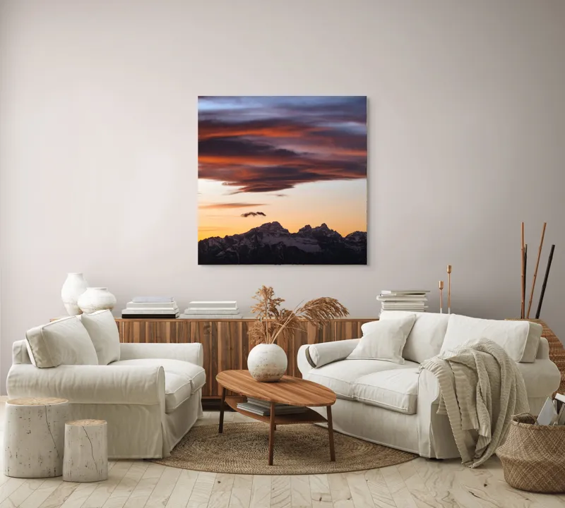 Tablou Canvas, "Apus de soare peste munți înzăpeziți", Cer, Nori, Apus, Montan, Siluetă, Dramatic, Lumină, Pitoresc, 100 x 100 cm – poza 3