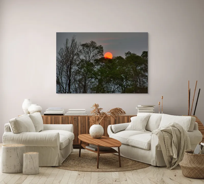 Tablou Canvas, "Apus roșiatic printre copaci umbriți", Apus, Copaci, Cer, Siluetă, Natură, Lumină, Seară, 150 x 100 cm – poza 3