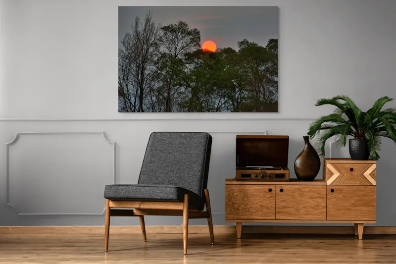 Tablou Canvas, "Apus roșiatic printre copaci umbriți", Apus, Copaci, Cer, Siluetă, Natură, Lumină, Seară, 150 x 100 cm – poza 8