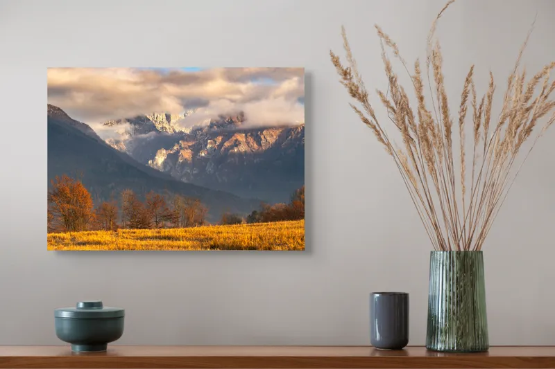 Tablou Canvas, "Misterul norilor peste munți aurii", Nor, Munți, Copaci, Toamnă, Peisaj, Câmpie, Cer, Apus, Lumină, Umbre, 54 x 39 cm – poza 4