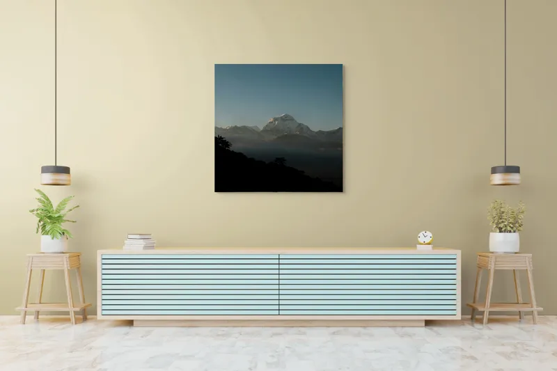 Tablou Canvas, "Lumina dimineții pe vârfuri alpine", Majestuos, Întunecat, Pitoresc, Imens, Tranquil, Rece, Impunător, Serafic, Solitar, 100 x 100 cm – poza 5