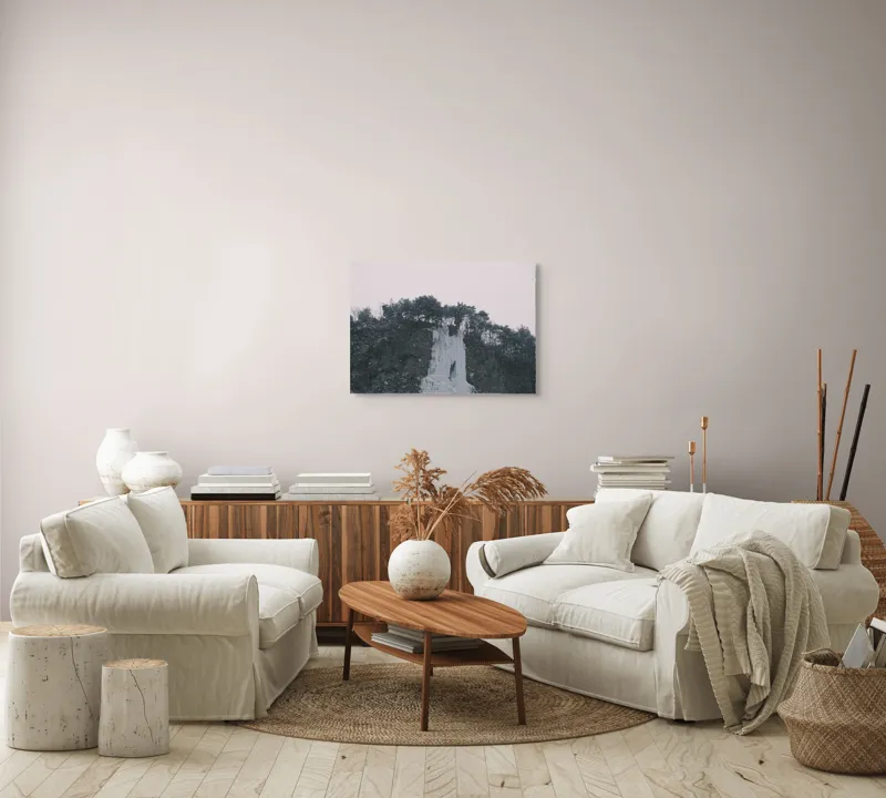 Tablou Canvas, "Cascadă înghețată sub cer înnorat", Zăpadă, Pini, Gheață, Cer, Munți, 70 x 50 cm – poza 6