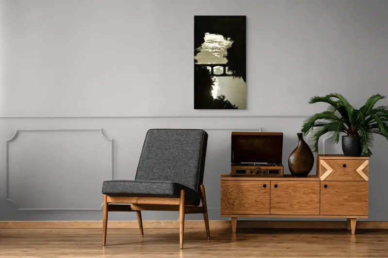 Tablou Canvas, "Podul peste râul liniștit al serii", Apus, Râu, Pod, Siluetă, Reflexii, Natură, Noapte, Lumină, Copaci, Peisaj., 50 x 90 cm – poza 8