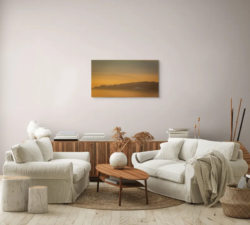 Tablou Canvas, "Dimineață aurie peste munți îndepărtați", Aurora, Serenitate, Munți, Ceață, Răsărit, Peisaj, Natură, 90 x 50 cm – poza 4