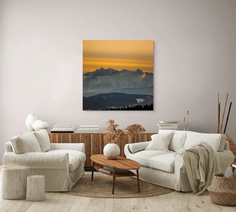 Tablou Canvas, "Zorii zilei peste munții înzăpeziți", Munți, Apus, Lumină, Zăpadă, Siluetă, Nor, Orizont, Peisaj, 100 x 100 cm – poza 3