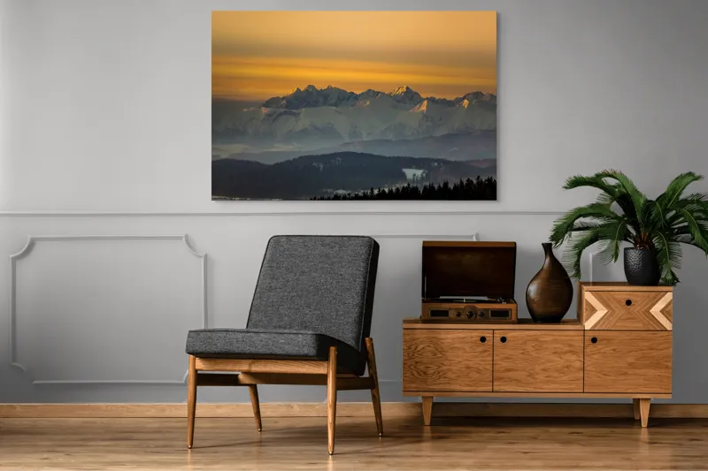 Tablou Canvas, "Zorii zilei peste munții înzăpeziți", Munți, Apus, Lumină, Zăpadă, Siluetă, Nor, Orizont, Peisaj, 150 x 100 cm – poza 8