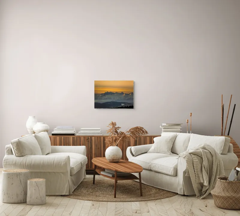 Tablou Canvas, "Zorii zilei peste munții înzăpeziți", Munți, Apus, Lumină, Zăpadă, Siluetă, Nor, Orizont, Peisaj, 54 x 39 cm – poza 5