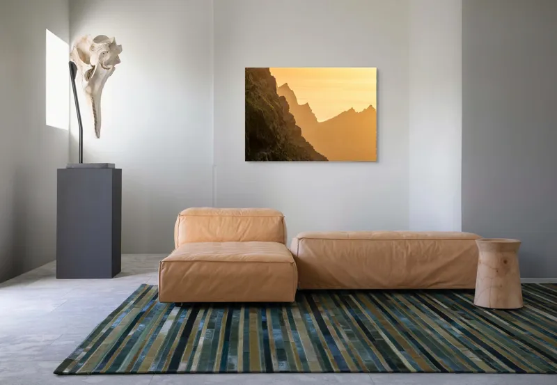 Tablou Canvas, "Razele soarelui peste munți stâncoși", Munte, Apus, Pădure, Cer, Aurziu, Stânci, Lumină, Siluetă, 100 x 70 cm – poza 7