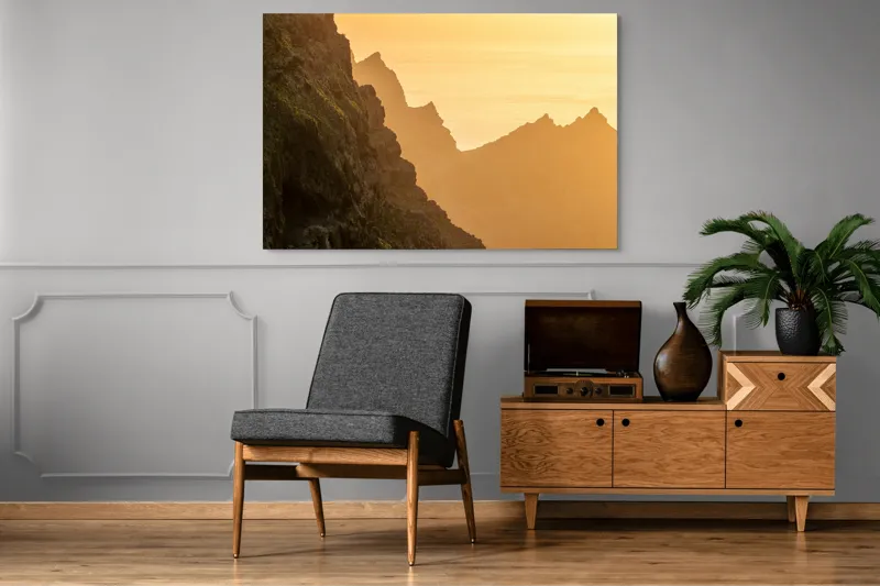 Tablou Canvas, "Razele soarelui peste munți stâncoși", Munte, Apus, Pădure, Cer, Aurziu, Stânci, Lumină, Siluetă, 150 x 100 cm – poza 8
