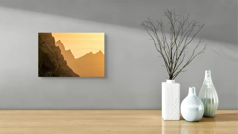 Tablou Canvas, "Razele soarelui peste munți stâncoși", Munte, Apus, Pădure, Cer, Aurziu, Stânci, Lumină, Siluetă, 39 x 26 cm – poza 8