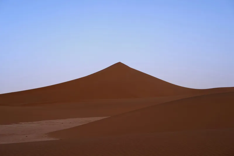 Tablou Canvas, "Dunele tăcute sub cerul albastru", Deșert, Dune, Nisip, Cer, Apus, 150 x 100 cm – poza 2