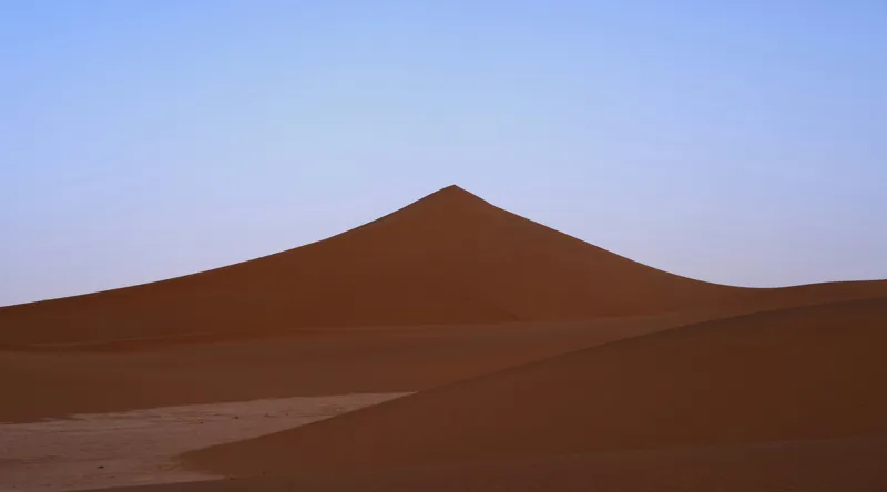 Tablou Canvas, "Dunele tăcute sub cerul albastru", Deșert, Dune, Nisip, Cer, Apus, 90 x 50 cm – poza 2