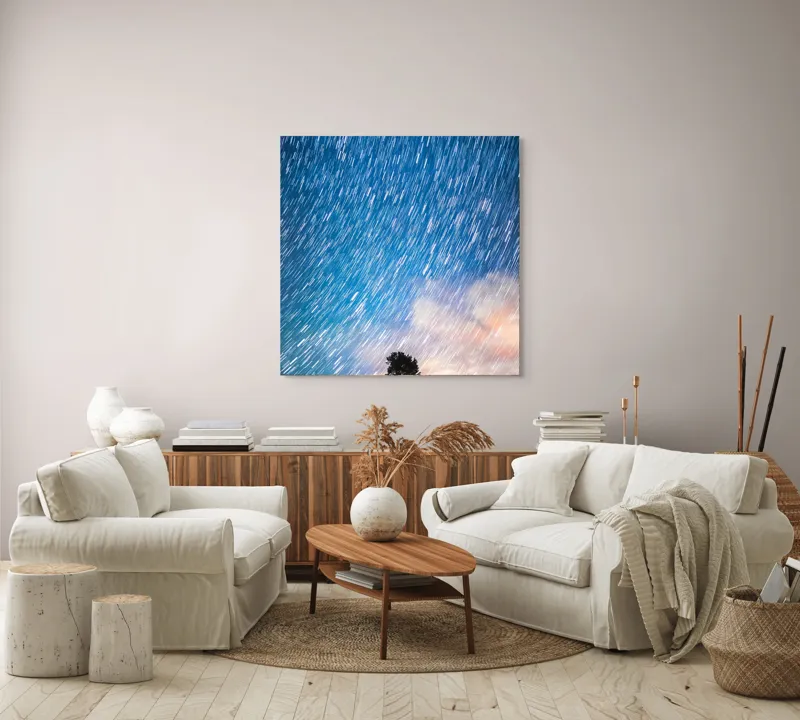 Tablou Canvas, "Copacul sub ploaia de stele", Cer, Stele, Mișcare, Copac, Solitar, Peisaj, Noapte, Lumină, Cerneală, Albastru, 100 x 100 cm – poza 3