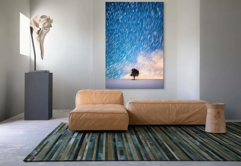 Tablou Canvas, "Copacul sub ploaia de stele", Cer, Stele, Mișcare, Copac, Solitar, Peisaj, Noapte, Lumină, Cerneală, Albastru, 100 x 150 cm – poza 7