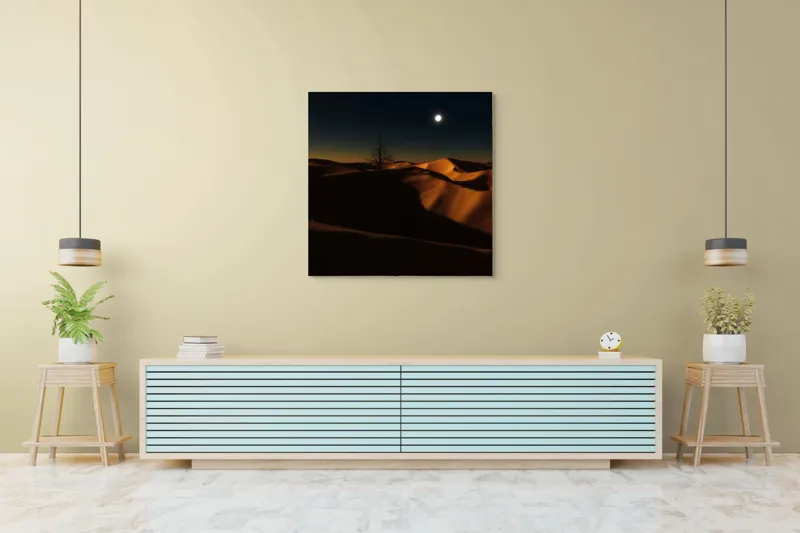 Tablou Canvas, "Noapte senină în deșertul singuratic", Deșert, Noapte, Lună, Dune, Sclipiri, Umbre, Solitudine, Mister, Întuneric, Lumină., 100 x 100 cm – poza 5
