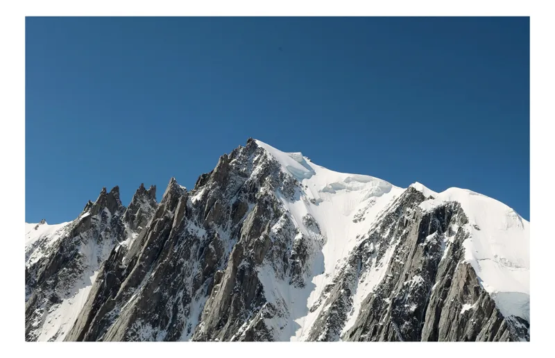 Tablou Canvas, "Vârfuri înghețate sub cer senin", Majestic, Imposing, Serene, Crisp, Alpine, Towering, 39 x 26 cm