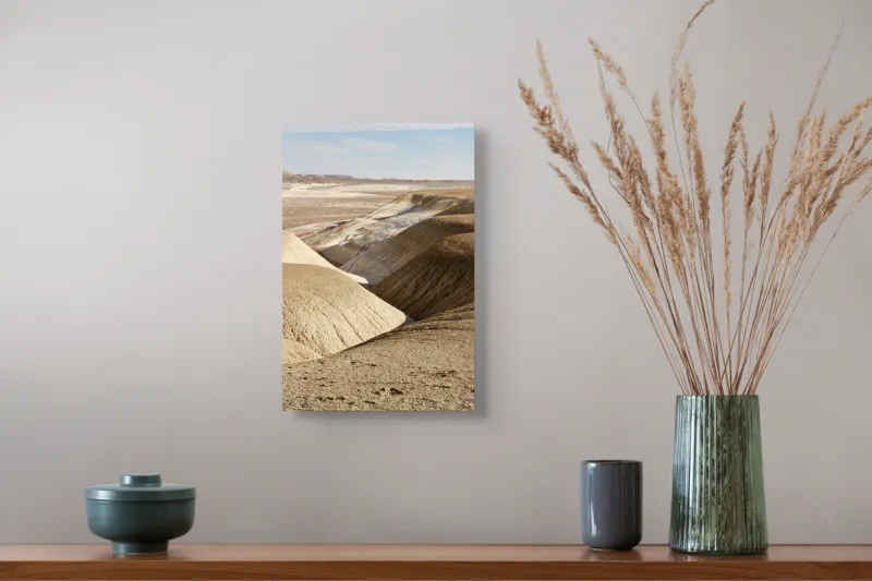 Tablou Canvas, "Peisaj arid cu dealuri albicioase", Vastă, Deșertică, Aridă, Ondulată, Izolată, Selenară, Strălucitoare, Calmă, Eternă, Tăcută, 26 x 39 cm – poza 5