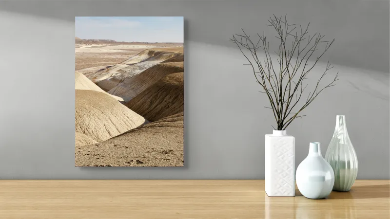 Tablou Canvas, "Peisaj arid cu dealuri albicioase", Vastă, Deșertică, Aridă, Ondulată, Izolată, Selenară, Strălucitoare, Calmă, Eternă, Tăcută, 39 x 54 cm – poza 4