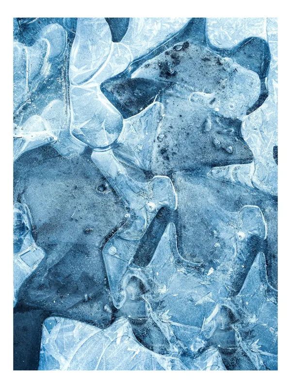 Tablou Canvas, "Ghețuri abstracte în albastru cristal", Înghețat, Translucid, Abstracție, Textură, Strălucitor, Rece, Forme, Etalează, Liniștit, Crăpături, 26 x 39 cm