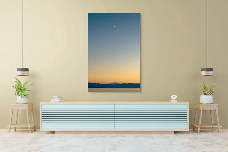 Tablou Canvas, "Lună peste orizontul albastru-auriu", Lună, Cer, Amurg, Munți, Lumină, Siluetă, Calm, Răsărit, Frumusețe, 100 x 150 cm – poza 4