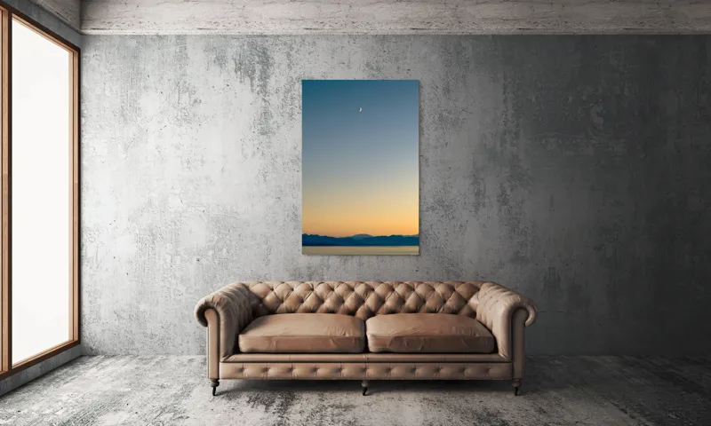 Tablou Canvas, "Lună peste orizontul albastru-auriu", Lună, Cer, Amurg, Munți, Lumină, Siluetă, Calm, Răsărit, Frumusețe, 100 x 150 cm – poza 6