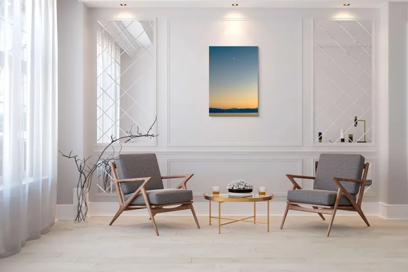 Tablou Canvas, "Lună peste orizontul albastru-auriu", Lună, Cer, Amurg, Munți, Lumină, Siluetă, Calm, Răsărit, Frumusețe, 70 x 100 cm – poza 8