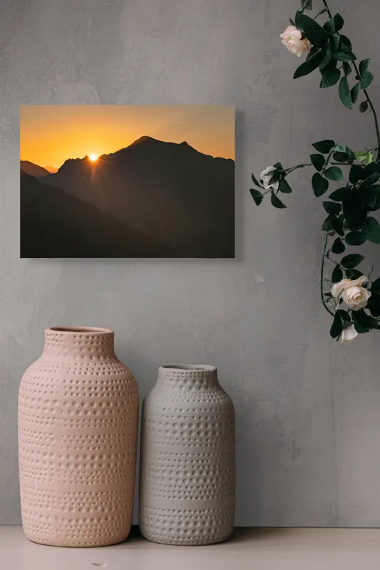 Tablou Canvas, "Răsărit peste munții întunecați", Apus, Munți, Siluete, Lumină, Cer, Portocaliu, Culori, Peisaj, Natură, Umbre, 54 x 39 cm – poza 8