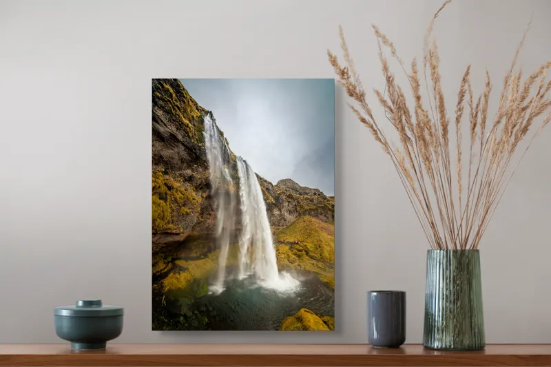 Tablou Canvas, "Cascada din inima naturii misterioase", Cascadă, Ploiestic, Piatre, Vegetație, Cer, Apă, Natură, Spectaculos, Verde, Noros, 39 x 54 cm – poza 3