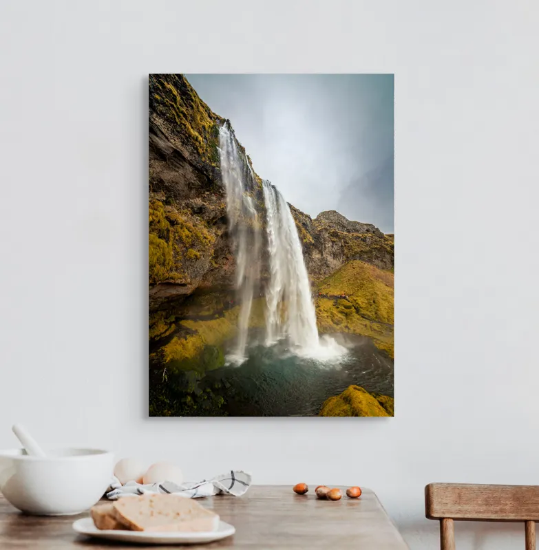 Tablou Canvas, "Cascada din inima naturii misterioase", Cascadă, Ploiestic, Piatre, Vegetație, Cer, Apă, Natură, Spectaculos, Verde, Noros, 50 x 70 cm – poza 3