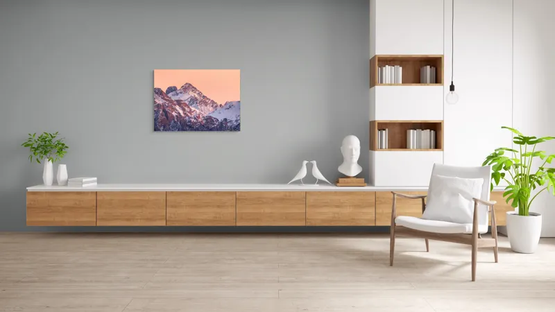 Tablou Canvas, "Răsărit peste culmile înzăpezite ale munților", Măreție, Serenitate, Alpenglow, Vârfuri, Zăpadă, Răsărit, Tăcere, Natură, 100 x 70 cm – poza 6
