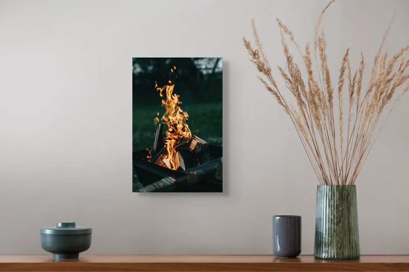 Tablou Canvas, "Focul serii în amurg liniștit", Foc, Lemne, Flăcări, Căldură, Noapte, Natură, Energie, Lumină, 26 x 39 cm – poza 5
