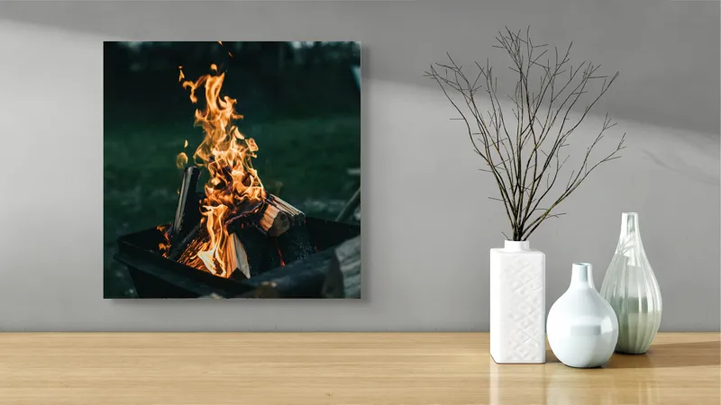 Tablou Canvas, "Focul serii în amurg liniștit", Foc, Lemne, Flăcări, Căldură, Noapte, Natură, Energie, Lumină, 50 x 50 cm – poza 3