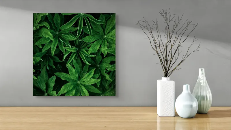 Tablou Canvas, "Freamătul frunzelor în adâncul pădurii", Frunze, Verde, Lucioase, Texturate, Naturale, Exuberante, Lungi, Frăgezime, Intense, Proaspete, 50 x 50 cm – poza 3