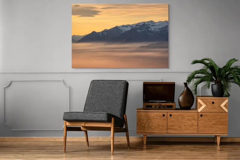 Tablou Canvas, "Munți îmbrățișați de ceața dimineții", Nori, Munți, Apus, Ceață, Lumină, Siluetă, Cer, Calm, Peisaj, Natură, 150 x 100 cm – poza 8