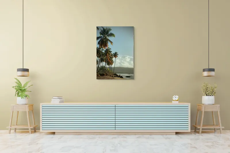 Tablou Canvas, "Vraja apusului printre palmieri tropicali", Palmieri, Plajă, Nisip, Cer, Nori, Apus, Vegetație, Relaxare, 70 x 100 cm – poza 5