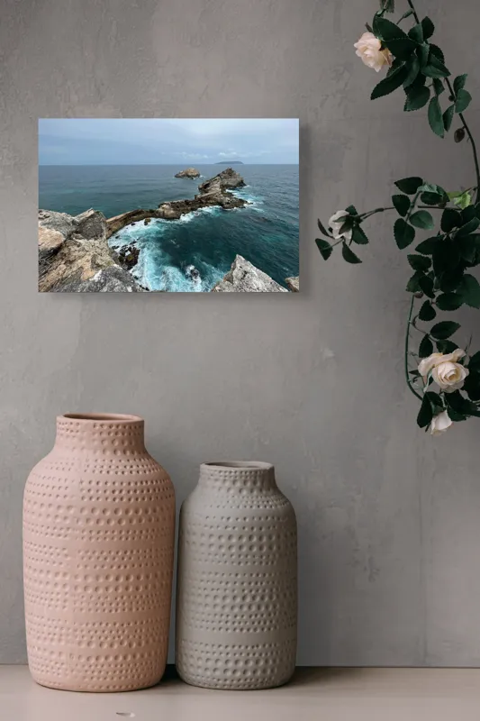 Tablou Canvas, "Stâncile de la marginea lumii", Ocean, Stânci, Valuri, Cer, Îndepărtare, Albastru, Natură, 39 x 26 cm – poza 4